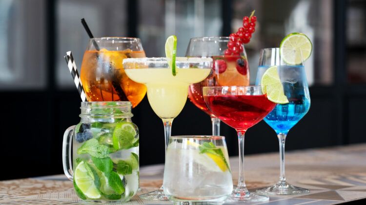 9 Best Alcoholic Drinks For Weight Loss