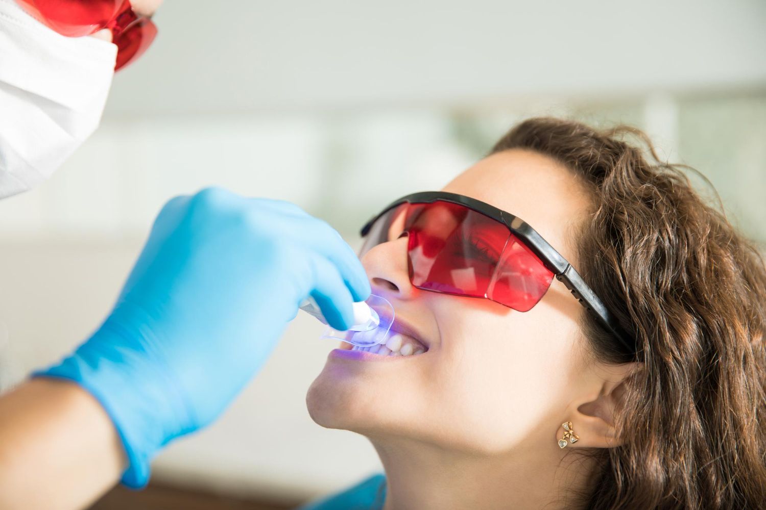 Advanced Cosmetic Dentistry at a Dental Clinic in Malad East