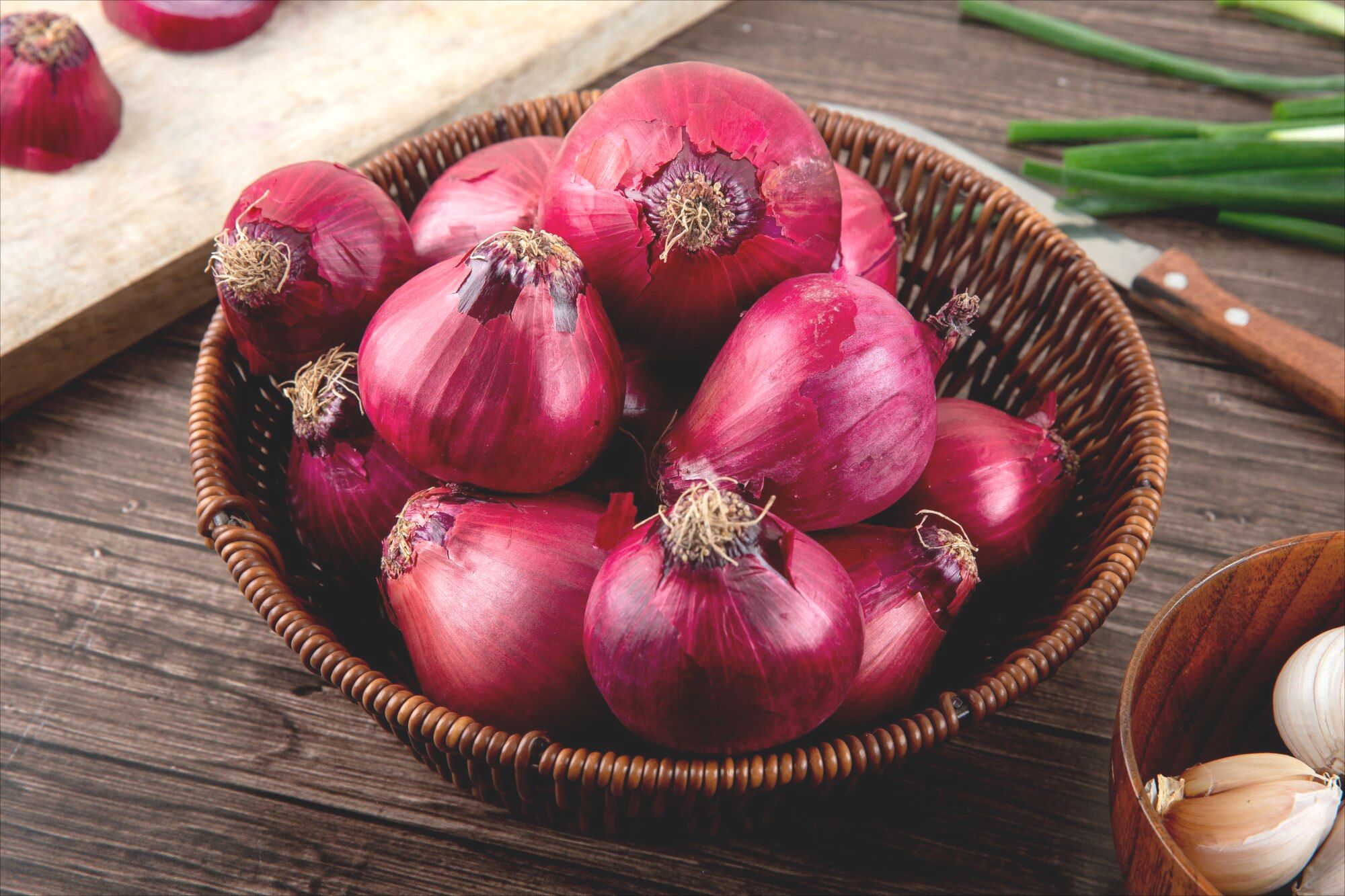 Onions: Health Benefits and Nutritional Facts