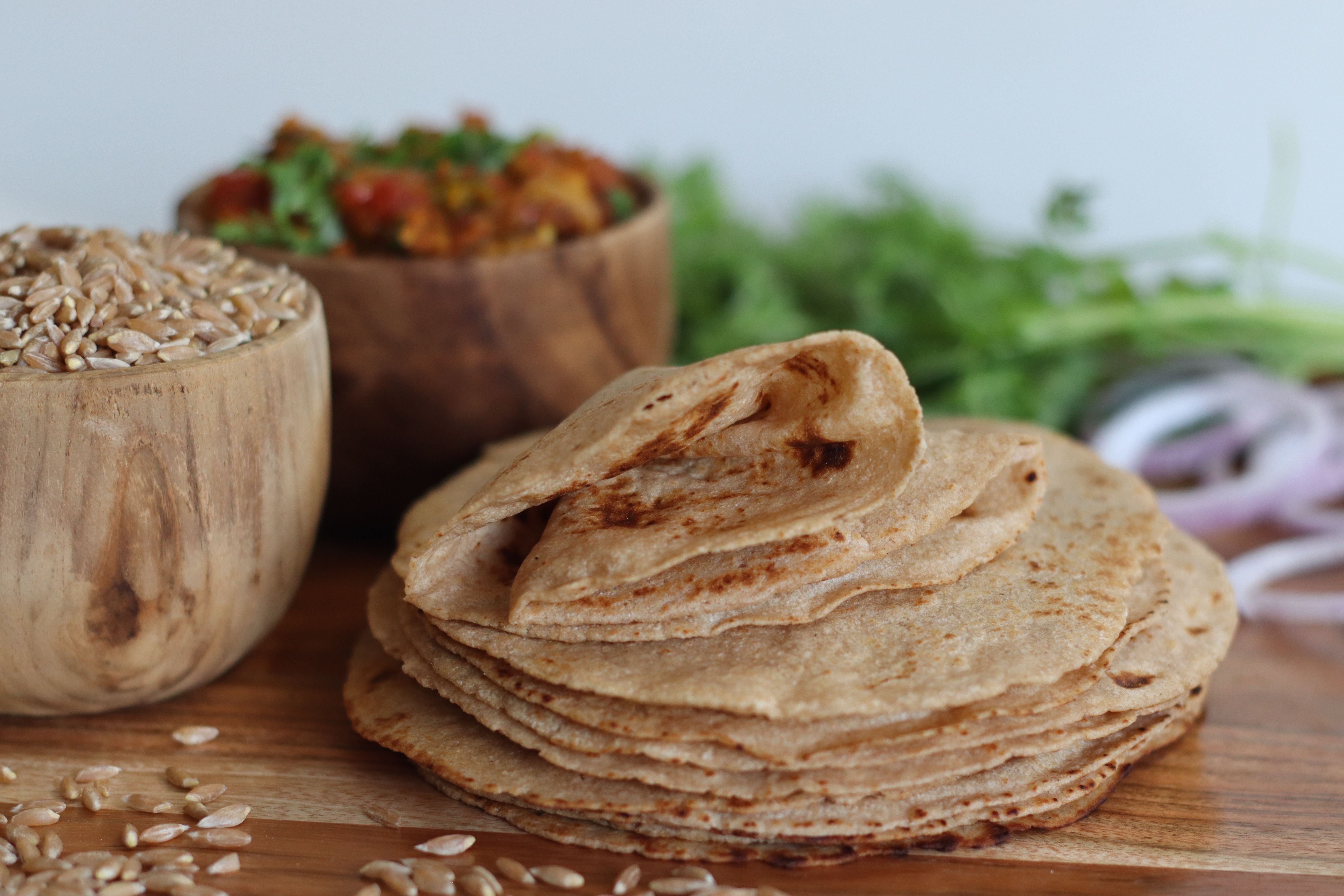 Calories in 1 Roti: Nutrients, Health Benefits, And Many More