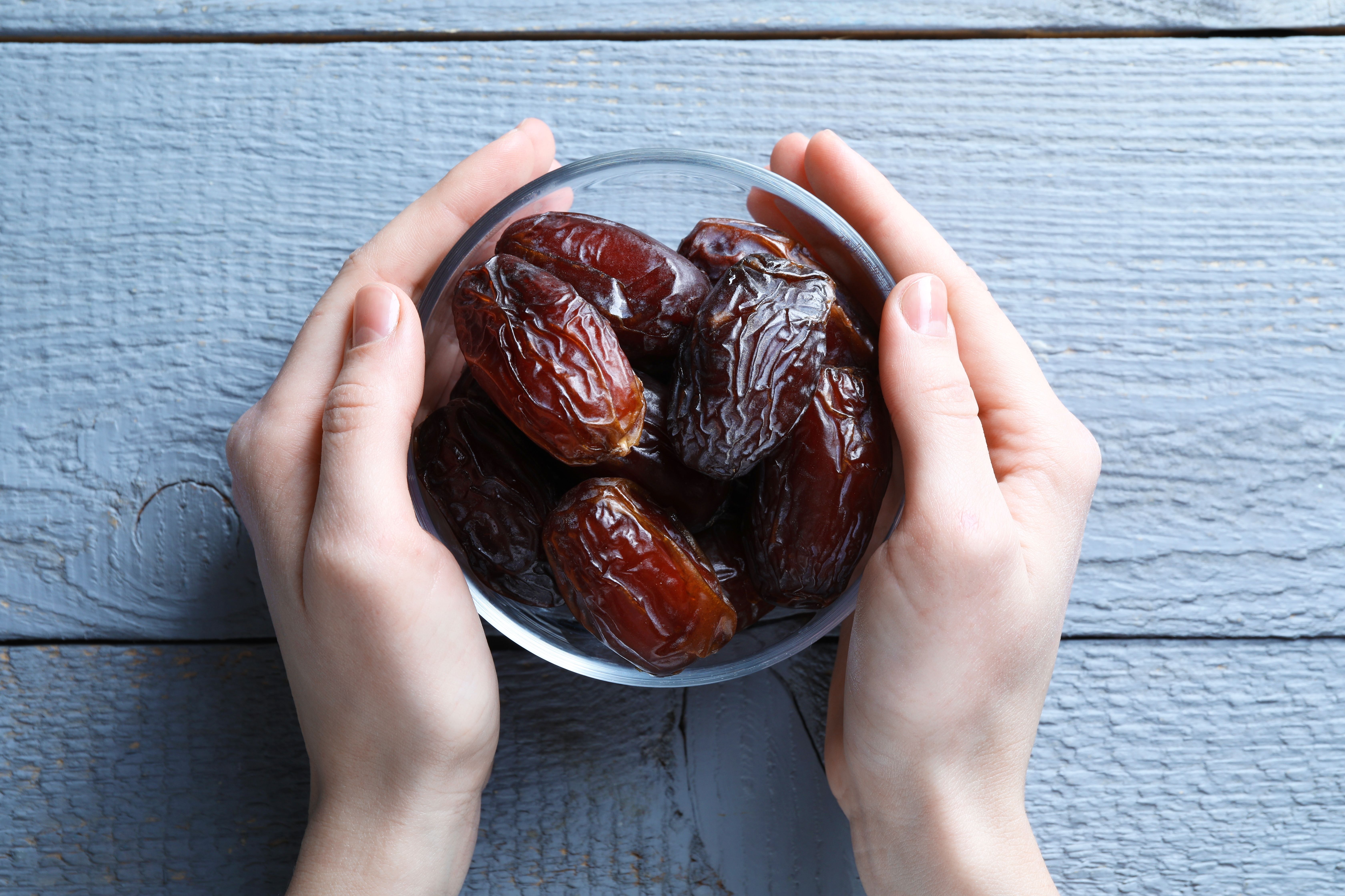 Calories in Medjool Dates - Nutrition Information & More