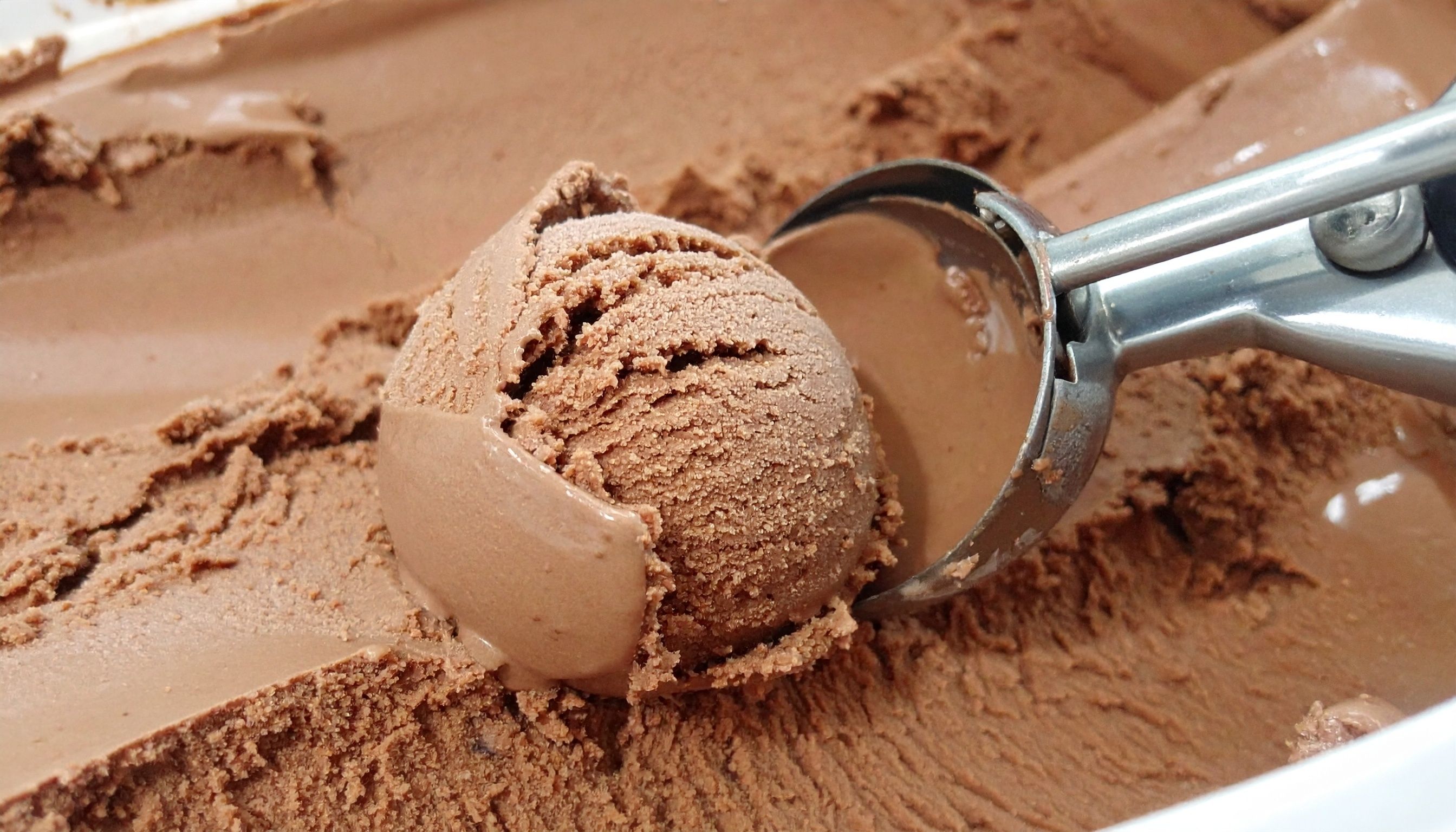 Calories in ice Cream: IS IT HEALTHY FOR YOU AT ALL?